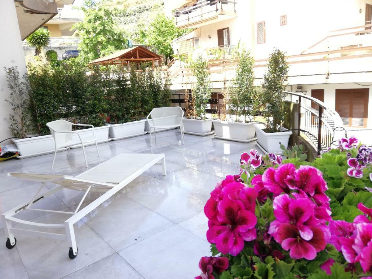 Nereo Design Apartment Aci Trezza Exterior photo
